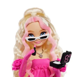 Barbie Dream Besties Bambola Malibu con 8 Accessori a Tema Capelli & Make-Up