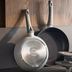 Batteria di Pentole e Padelle 8 Pezzi Effetto Pietra in Alluminio Forgiato Grey