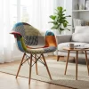 Poltrona Patchwork Imbottita con Braccioli e Gambe in Legno